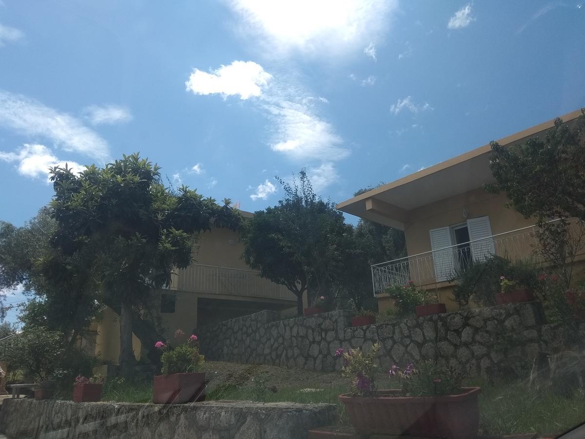 Barbara'S Sea View Home Беницес Екстериор снимка