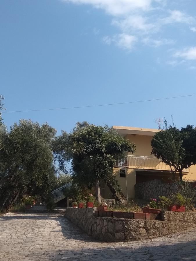 Barbara'S Sea View Home Беницес Екстериор снимка